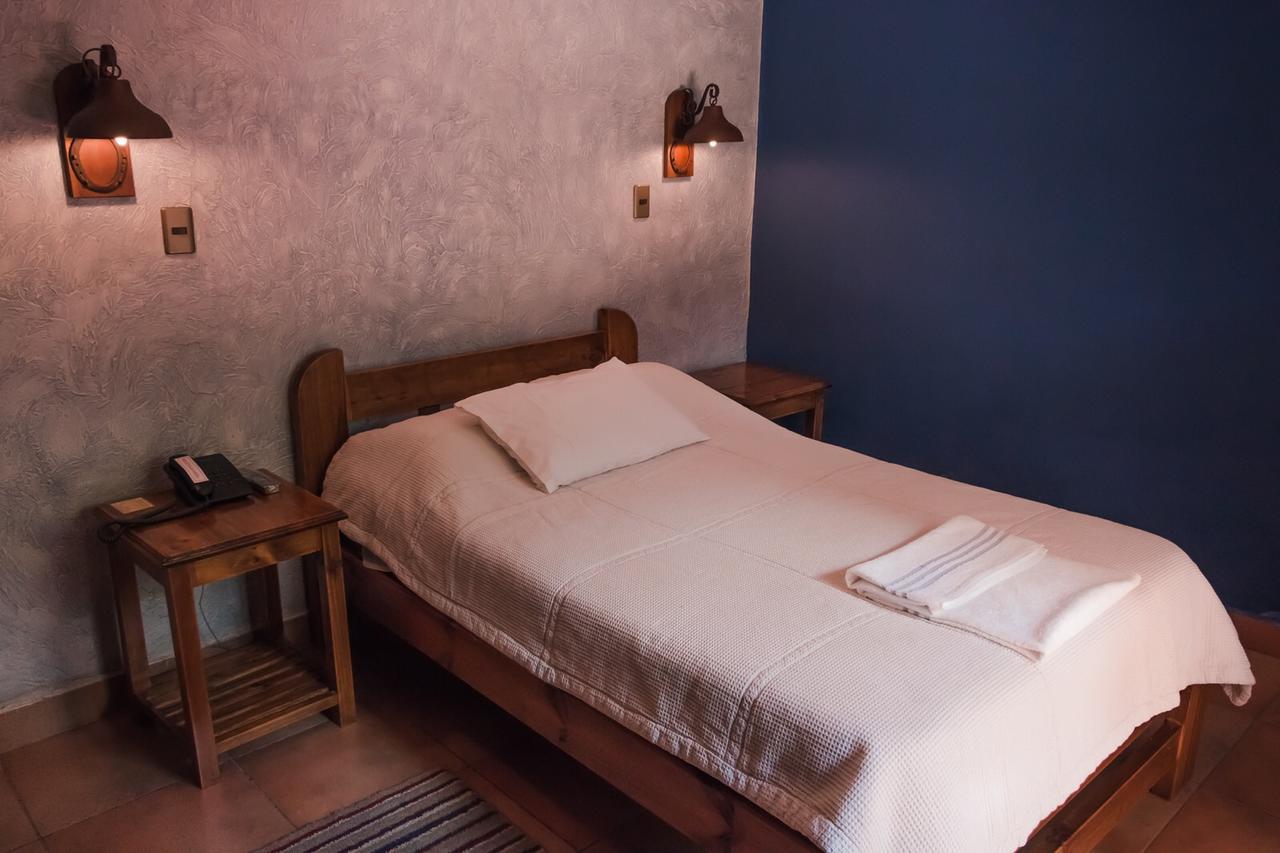 La Escondida Hostal Sucre Ngoại thất bức ảnh