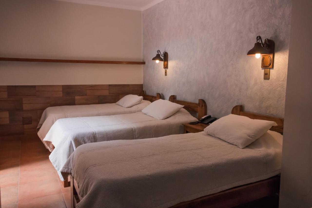 La Escondida Hostal Sucre Ngoại thất bức ảnh